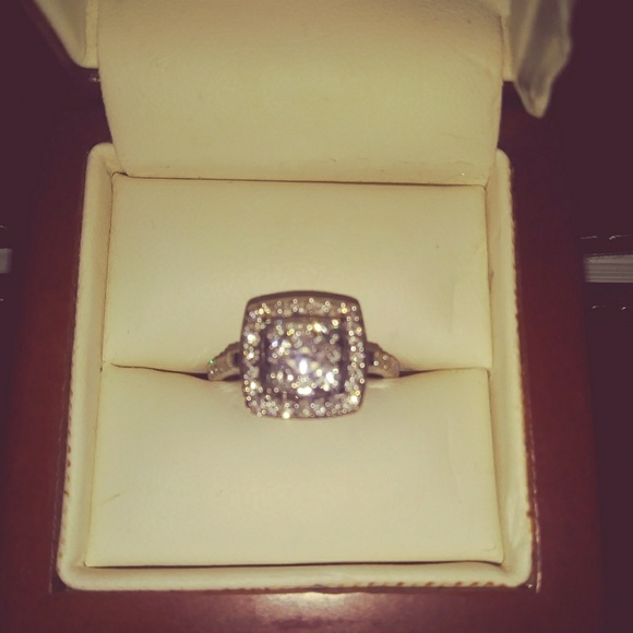 Ring - Picture 8 of 8